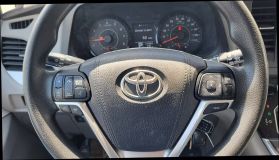 2015 Toyota Sienna Le Minivan 4d - Image 11