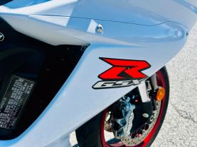 2017 SUZUKI GSX-R750L7 SPORTBIKES - -