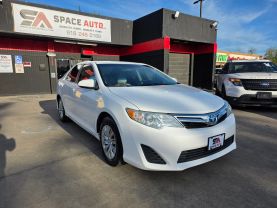 2012 TOYOTA CAMRY SEDAN 4-CYL, HYBRID, 2.5 LITER LE HYBRID SEDAN 4D