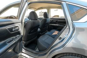 2018 Nissan Altima - Image 36