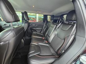 2019 Jeep Cherokeetrailhawk Sport Utility 4d - Image 14