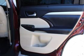 2015 Toyota Highlander - Image 23