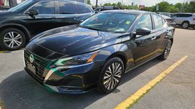2024 Nissan Altima - Image 1