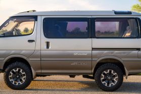 1995 TOYOTA HIACE VAN 1KZ-TE SUPER CUSTOM LIMITED