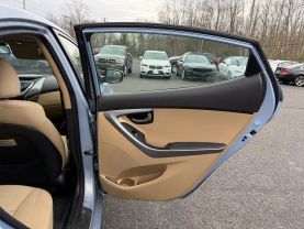 2012 HYUNDAI ELANTRA
