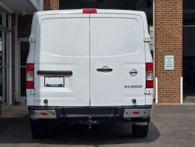 2017 Nissan Nv3500 Hd Cargosl Van 3d - Image 6