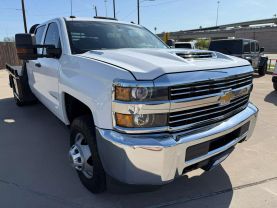 2017 CHEVROLET SILVERADO 3500 HD CREW CAB PICKUP V8, TURBO DSL, 6.6L WORK TRUCK PICKUP 4D 8 FT