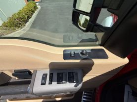 2016 FORD F450 SUPER DUTY CREW CAB PICKUP V8, TURBO DIESEL, 6.7 LITER LARIAT PICKUP 4D 8 FT
