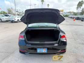 2022 Hyundai Elantra - Image 4