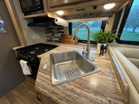 Used 2018 THOR MOTOR COACH A.C.E. CLASS A - 27.2 - LA Auto Star located in Virginia Beach, VA