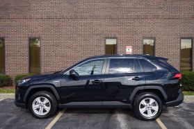 2021 TOYOTA RAV4 HYBRID SUV 4-CYL, HYBRID, 2.5 LITER XLE SPORT UTILITY 4D