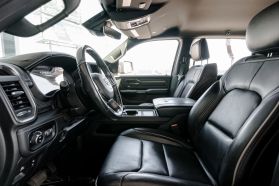 2019 RAM 1500 CREW CAB PICKUP V8, HEMI, 5.7 LITER LIMITED PICKUP 4D 5 1/2 FT