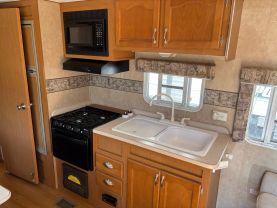 2006 GULF STREAM 24BHL RV - CONQUEST LITE at T&T Repairables - used car dealership in Spencer, Indiana.