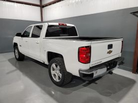 2018 Chevrolet Silverado 1500 Crew Cab - - Image 5