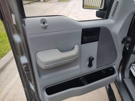 2006 FORD F150 REGULAR CAB PICKUP V6, 4.2 LITER STX PICKUP 2D 6 1/2 FT