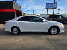 2012 TOYOTA CAMRY SEDAN 4-CYL, HYBRID, 2.5 LITER LE HYBRID SEDAN 4D