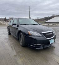 2013 Chrysler 200 - Image 2