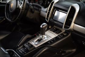 2012 PORSCHE CAYENNE SUV M4851 TURBO