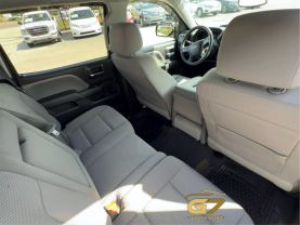 2018 Chevrolet Silverado 1500 Crew Cab - Image 13