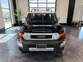 2011 TOYOTA FJ CRUISER SUV V6, 4.0 LITER SPORT UTILITY 2D
