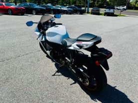 2017 SUZUKI GSX-R750L7 SPORTBIKES - -