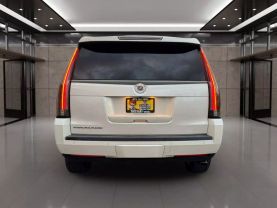 2015 CADILLAC ESCALADE SUV V8, 6.2 LITER PREMIUM SPORT UTILITY 4D