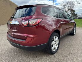 2017 CHEVROLET TRAVERSE SUV V6, 3.6 LITER LT SPORT UTILITY 4D
