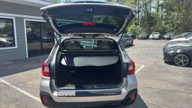 2018 Subaru Outback - Image 27