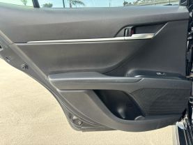 2020 TOYOTA CAMRY SE SEDAN 4D