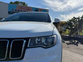 2018 JEEP GRAND CHEROKEE SUV V6, VVT, 3.6 LITER LAREDO E SPORT UTILITY 4D