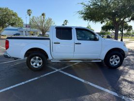 2010 NISSAN FRONTIER CREW CAB PICKUP V6, 4.0 LITER LE PICKUP 4D 5 FT