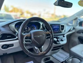 2017 CHRYSLER PACIFICA VAN V6, 3.6 LITER TOURING-L PLUS MINIVAN 4D