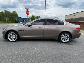 2017 Jaguar Xf - Image 4