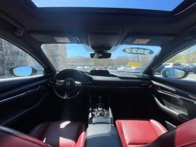 2022 MAZDA MAZDA3 HATCHBACK 4-CYL, SKYACTIV-G, 2.5 LITER CARBON EDITION HATCHBACK 4D - Gesner Auto Inc in Taunton, MA, 41.88613, -71.14527