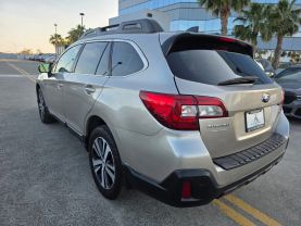 2018 Subaru Outback - Image 4
