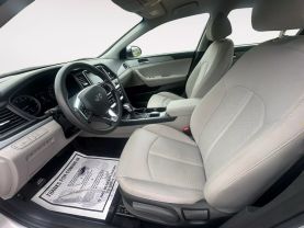 2019 Hyundai Sonata Se Sedan 4d - Image 9