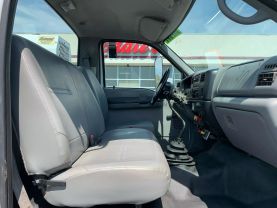 2004 FORD F-650 SUPER DUTY NON CDL MECHANIC CRANE TRUCK 7,500 LBS IMT CRANE MECHANIC CRANE TRUCK 7.2L L6 DIESEL F650 REGULAR CAB - Eddies Auto Sales