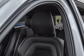 2019 VOLVO XC60 SUV 4-CYL, DRIVE-E, TURBO, 2.0 LITER T5 R-DESIGN SPORT UTILITY 4D