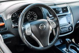 2018 Nissan Altima - Image 17