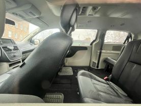 2016 CHRYSLER TOWN & COUNTRY VAN V6, 3.6 LITER TOURING MINIVAN 4D