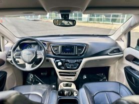 2021 CHRYSLER VOYAGER VAN V6, 3.6 LITER LXI MINIVAN 4D