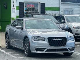 2018 CHRYSLER 300 SEDAN V6, 3.6 LITER 300S SEDAN 4D