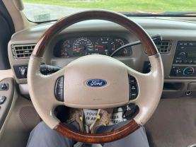 2003 FORD F250 SUPER DUTY CREW CAB PICKUP V8, TURBO DIESEL, 6.0L LARIAT PICKUP 4D 6 3/4 FT
