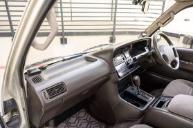 1995 TOYOTA HIACE VAN 1KZ-TE SUPER CUSTOM LIMITED