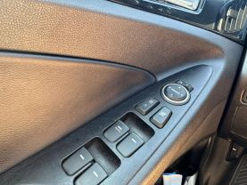 2011 HYUNDAI SONATA SEDAN 4-CYL, 2.4 LITER LIMITED SEDAN 4D