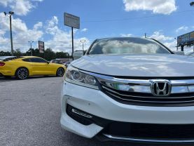 2017 HONDA ACCORD SEDAN 4-CYL, I-VTEC, 2.4 LITER EX W/HONDA SENSING SEDAN 4D
