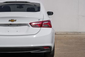 2020 Chevrolet Malibu - Image 52