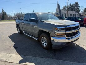 2017 Chevrolet Silverado 1500 Crew Cab - Image 4
