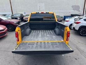 2017 FORD F150 SUPERCREW CAB PICKUP V8, FLEX FUEL, 5.0 LITER XL PICKUP 4D 5 1/2 FT