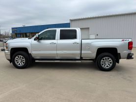 2018 CHEVROLET SILVERADO 2500 HD CREW CAB PICKUP V8, TURBO DIESEL, 6.6 LITER LTZ PICKUP 4D 6 1/2 FT